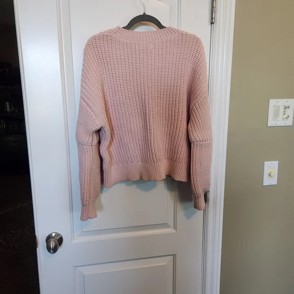Banana Republic Chunky Knit Pink Crew Neck Sweater - Picture 2 of 3